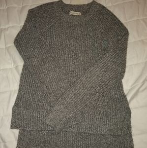 Gray Abercrombie & Fitch Sweater